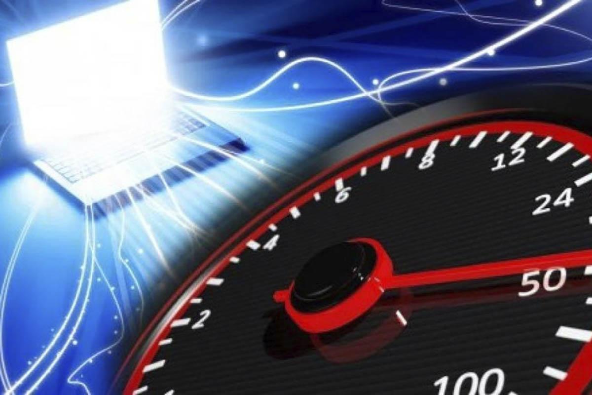 Ver velocidad de adaptadores de red con PowerShell